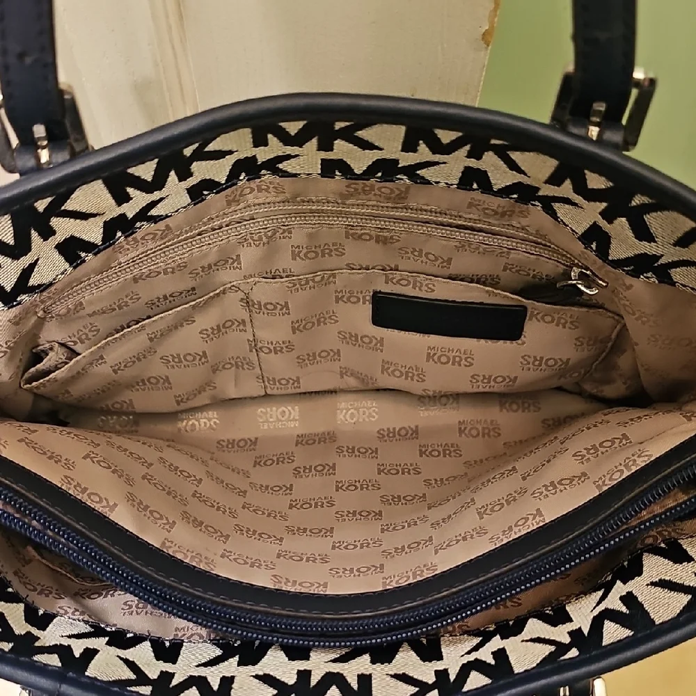Michael Kors Navy and Gray MK Logo Tote with Front Flap Pocket - Picture 8 of 10